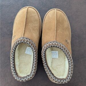 UGG Tasman Slippers size 8 chestnut